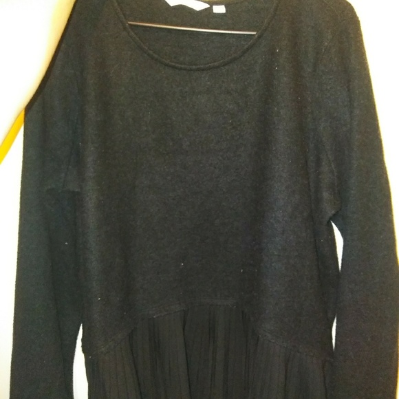 Lauren Conrad Ladies Top - Picture 2 of 3